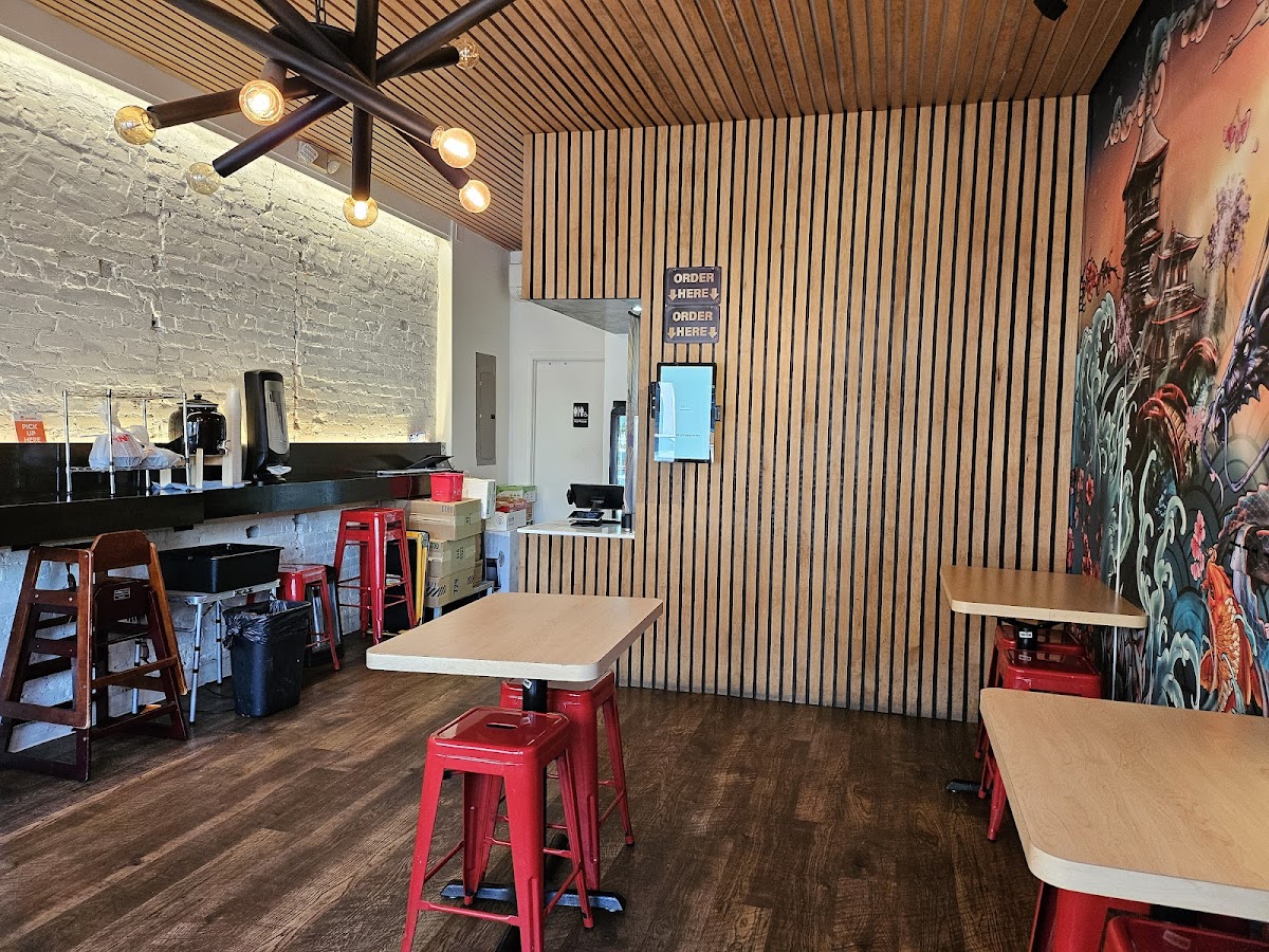 Boru Ramen Noodle & Poke Bar