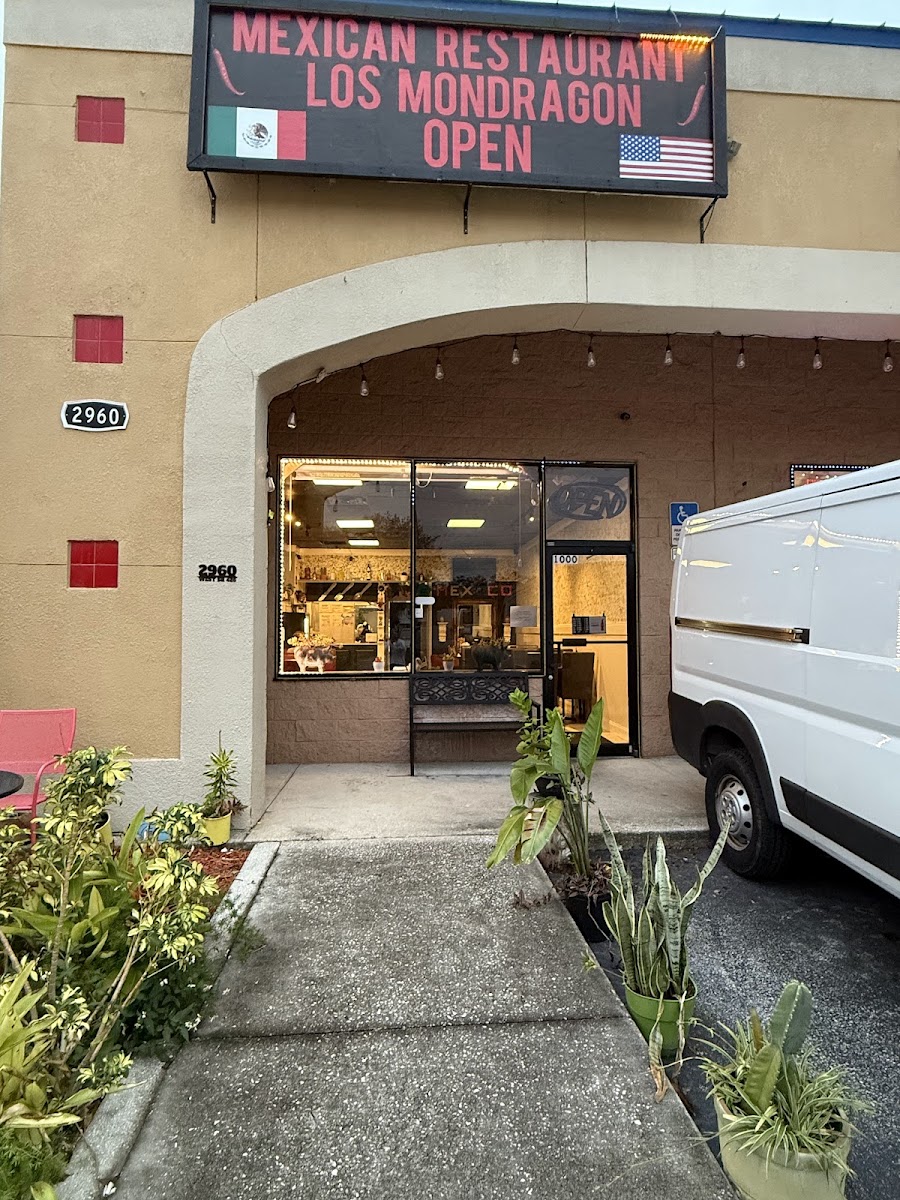 Mexican Restaurant Los Mondragon Photos 2